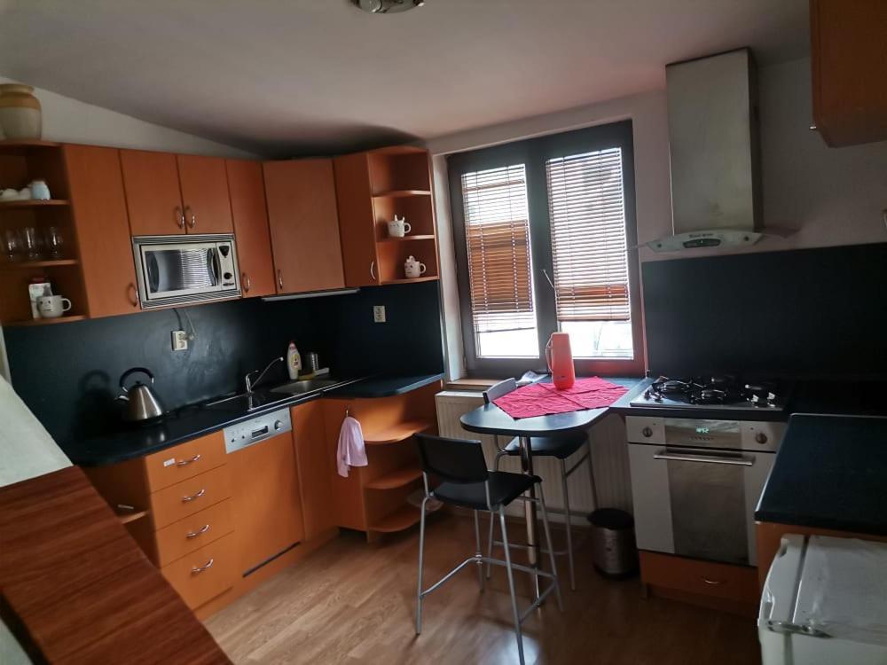 Anh' Private Rooms For Tourist براتسيلافا المظهر الخارجي الصورة